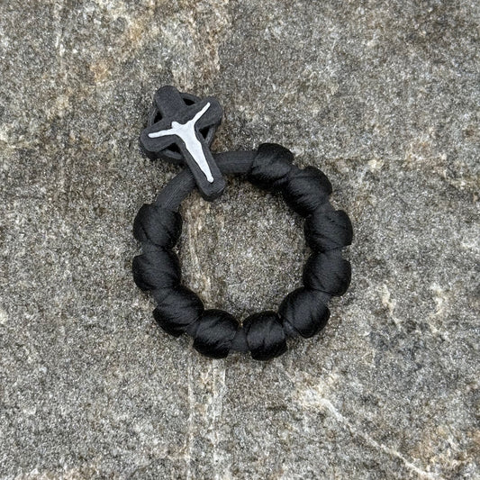 Nylon-Carbon Fiber Swirl Beads with Jesus in Silver Silk