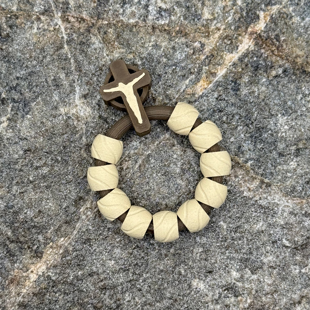 White Oak Swirl Beads on Black Walnut